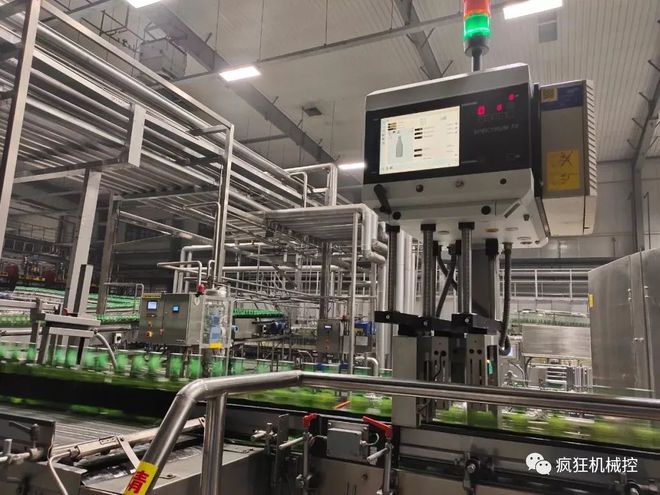 世界最先进灌装技术,自主生产的青岛啤酒5万瓶装线长啥样?